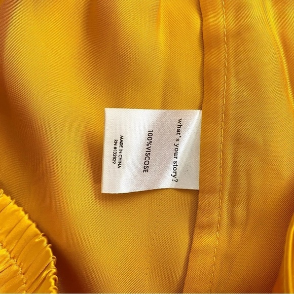 NEW Weekend Stories Shorts Caliope in Melon Front Pleat Zip Fly Satin Fabric - Picture 7 of 11